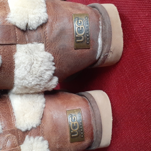UGG BOOTS LEATHER - Picture 11 of 13
